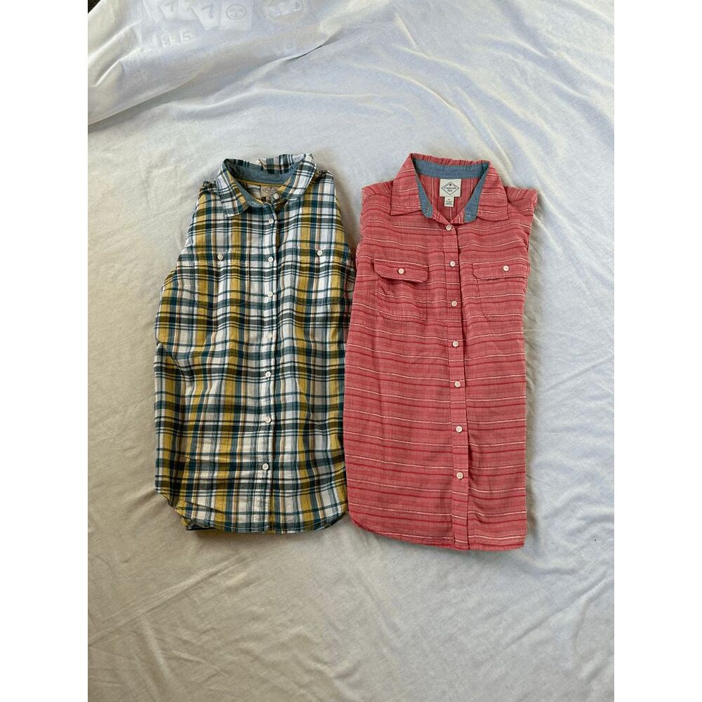 Women's St. John's Bay Long Sleeve Cotton Button Up Light Weight Shirts, Medium